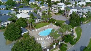 Oceanside home Pvt Beach & Beach Ramp,2 Pools,3 Kings,18 guests - Dolphin Daze - 6