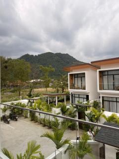 Goldena Residence Pool Villas - 1