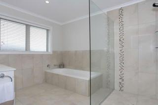 Cherry Tree Manor - 2