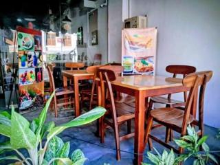 Black And White Kandy Hostel And Rooms - 3