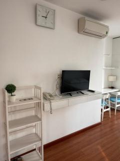 Quynh Khang Apartment - 6