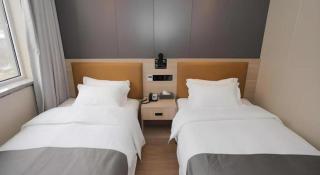 Green Tree Inn Express Tangshan Kaiping District Government - 6