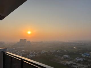 Sea Breeze by The Lalit Stays Plaza at 106 - 2