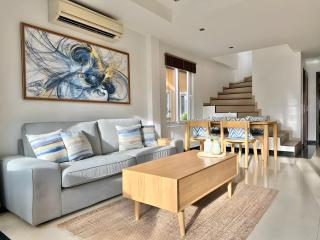 Sunrise Beach Villa - 0