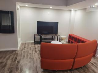 Cozy Suite! Separate Entry, 1 Parking - 9