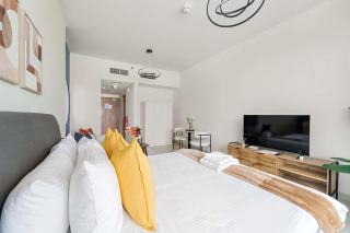 Silkhaus Holiday Studio Stay in Julphar Tower - 7