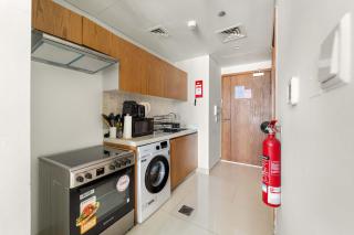 Silkhaus Holiday Studio Stay in Julphar Tower - 4