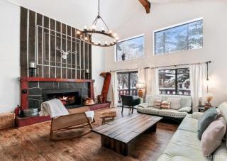 3390 Pine Hill Road home - Stateline - 6