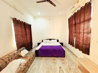 The JS cafe and hostel - 6