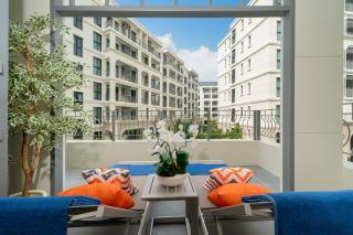 The Title Legendary 2-br Suit with a large terrace - 7