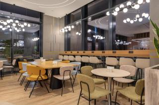 Hampton By Hilton Batumi Center - Batumi - 4