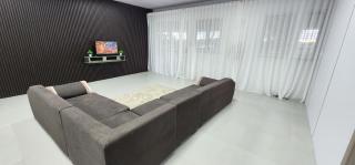 Pacific Harbour Escape - 0