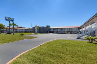 Days Inn by Wyndham Aransas Pass - 9