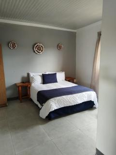 Gs and Y Guest House Phokeng - 9