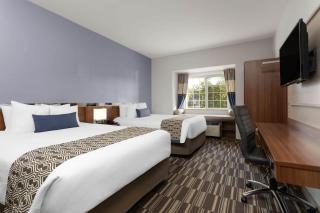 Microtel Inn & Suites Sault Ste. Marie - 2