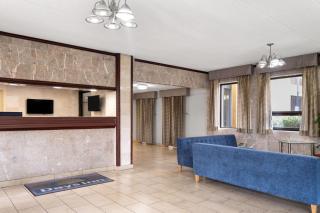 Days Inn by Wyndham Hagerstown I-70 - 8