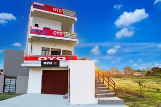 Hotel O White House Hotel - 4