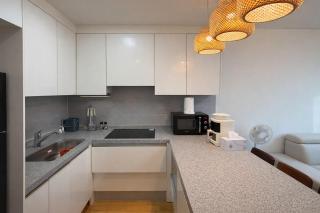 3BR 60m2 APT 6people, 2min to Chungjeongno subway - 2
