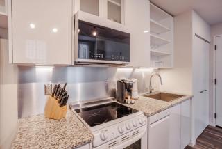 CozySuites Sky Central #15 - Cincinnati - 1