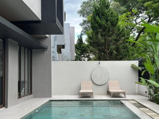 Your Luxury Villa in the South of Jakarta - 4