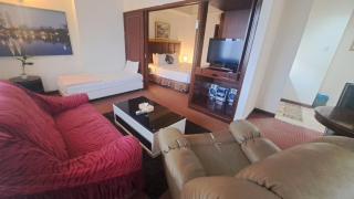 T Service apartment times Square kl - 5