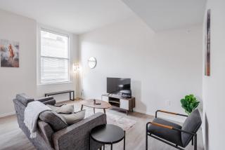 Sky Central #8 CozySuites - 8