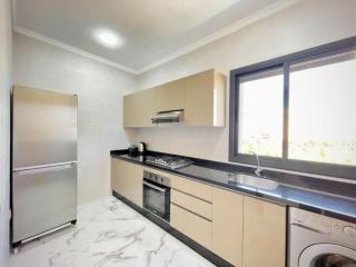 Feel at Home Apartments 10 with Restaurant - 9