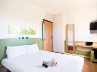 ibis budget Leeds Centre Crown Point Road - Leeds - 7