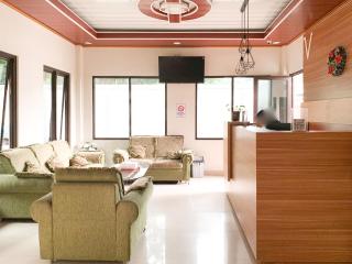 As Waru Hotel RedPartner - 7