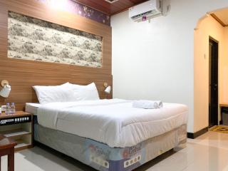 As Waru Hotel RedPartner - 6