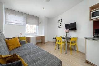 Funkcjonalny Apartament Praca Zdalna w Doskonałej Lokalizacji Wrocławia by Noclegi Renters - 0
