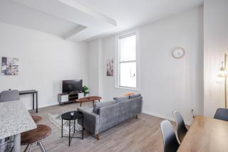 TWO CozySuites Sky Central Rooftop Pool #29 - 9