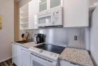 TWO CozySuites Sky Central Rooftop Pool #30 - 3