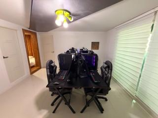 Gyeongju la Siesta Private BBQ, Disney&Netflix - 6