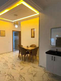 Elegant Apartement Near Euromed & Moulay Yaakoub - 4