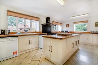 9 Bed in Three Holes oc-l31856 - 5