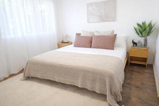 Peaceful Byron House, Walk to Beach, Starlink, Flexible Sleeping Arrangements - 8