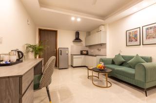 LR Suites Near Huda City Centre - 0