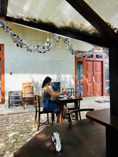 Mich's Surf Villa & Hostel - 5