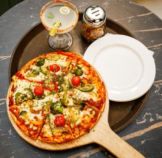 LR Suites Near Huda City Centre - 1