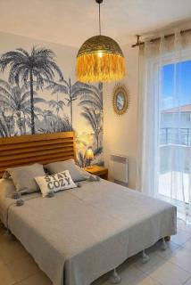 Appartement T3 avec piscine et accès direct à la plage - 1