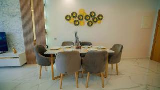 chic 2br pool access, free parking and near tgv - 9