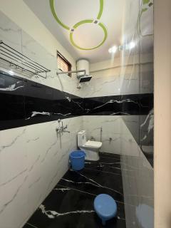 Hotel Holy Ganga - 8