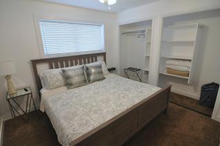 Updated Condo, 1GB Wi-Fi, Netflix, Amazon Prime - 4