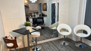 Spacious Luxurious Serviced Accommodation 5 - 4