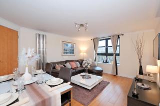 Executive 2-Bed Great River View Apartment in Aberdeen-Free Parking-FastWiFi - 3