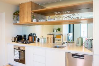 Luxury Apartment City Views 19th Floor Southbank Escape - 6