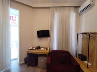 London Hotel Baku - 8