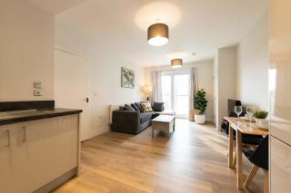 Fantastic 1 Bed Apartment in Crawley - Crawley - 6