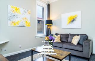 Court Street by CENTRAL SERVICED APARTMENTS - 2 Bedroom - Ground Floor - Modern - Sleeps 4 - 2 x Double Beds - Free Street Parking - Fully Equipped - Short & Long Term Stays Available - Contact Us for your Requirements - 0